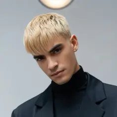 Blond włosy u chłopaka: Jaką farbę wybrać? Top 5 marek